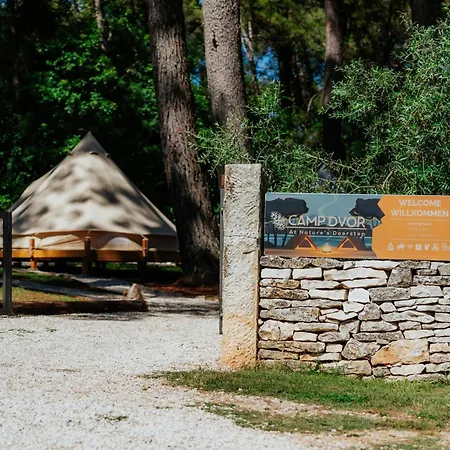 Maison d'hôtes Camp 'dvor' Bell Tent