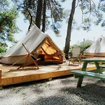 Camp 'dvor' Bell Tent Affittacamere