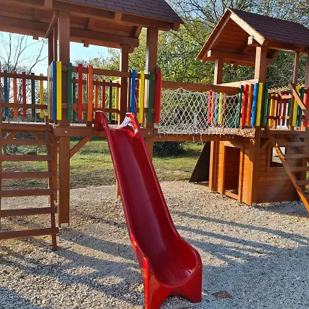 Camp 'dvor' Bell Tent 3* Manjadvorci