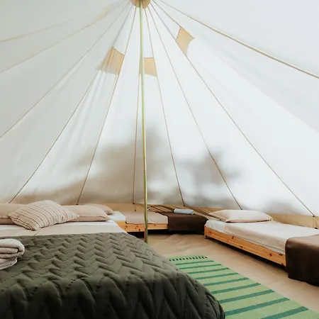 Camp 'dvor' Bell Tent 3* Manjadvorci