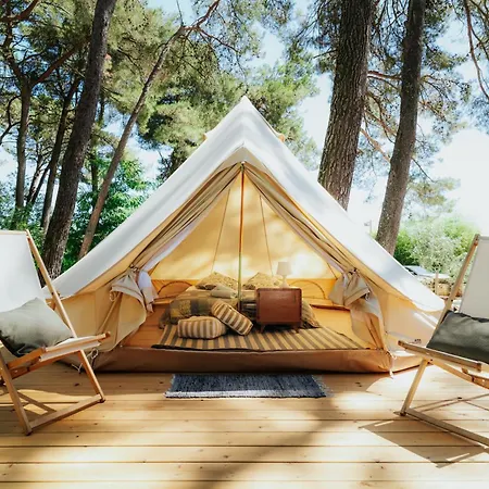 Guest house Camp 'dvor' Bell Tent