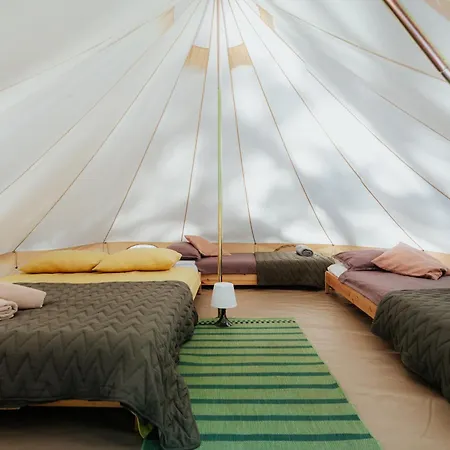 Camp 'dvor' Bell Tent 3* Manjadvorci