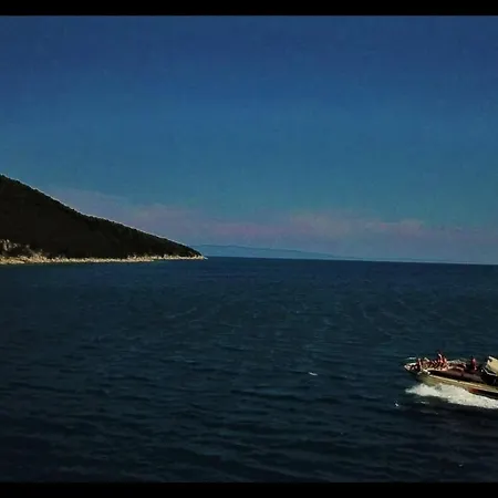 Camp 'dvor' Bell Tent Gasthuis 3*