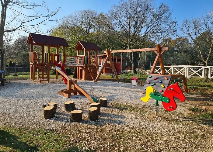 Gostinjska kuća Camp 'dvor' Bell Tent Manjadvorci