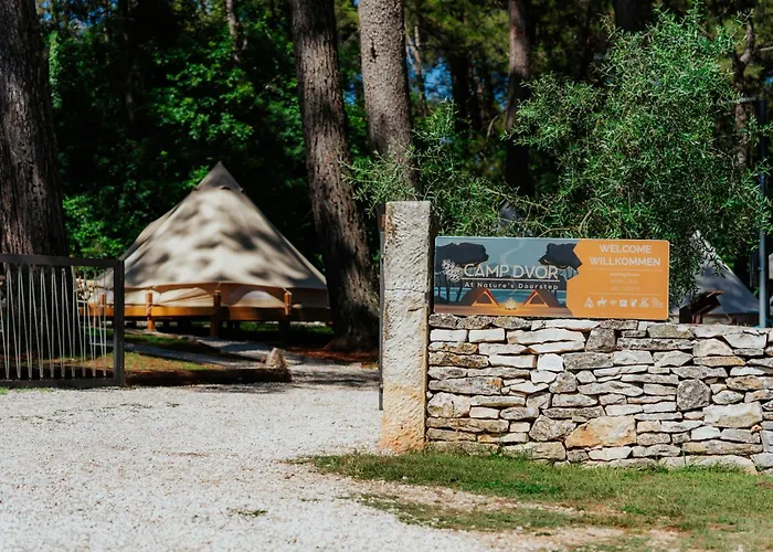 Gostinjska kuća Camp 'dvor' Bell Tent