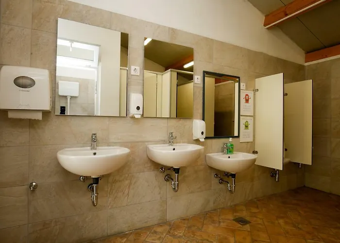 Gostinjska kuća Camp 'dvor' Bell Tent 3*