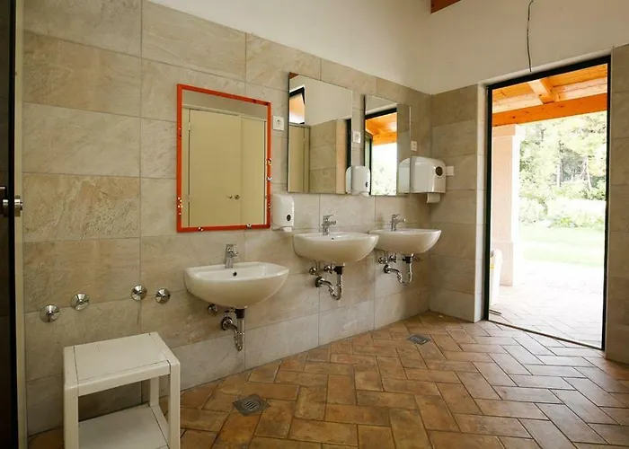 Gasthof Camp 'dvor' Bell Tent